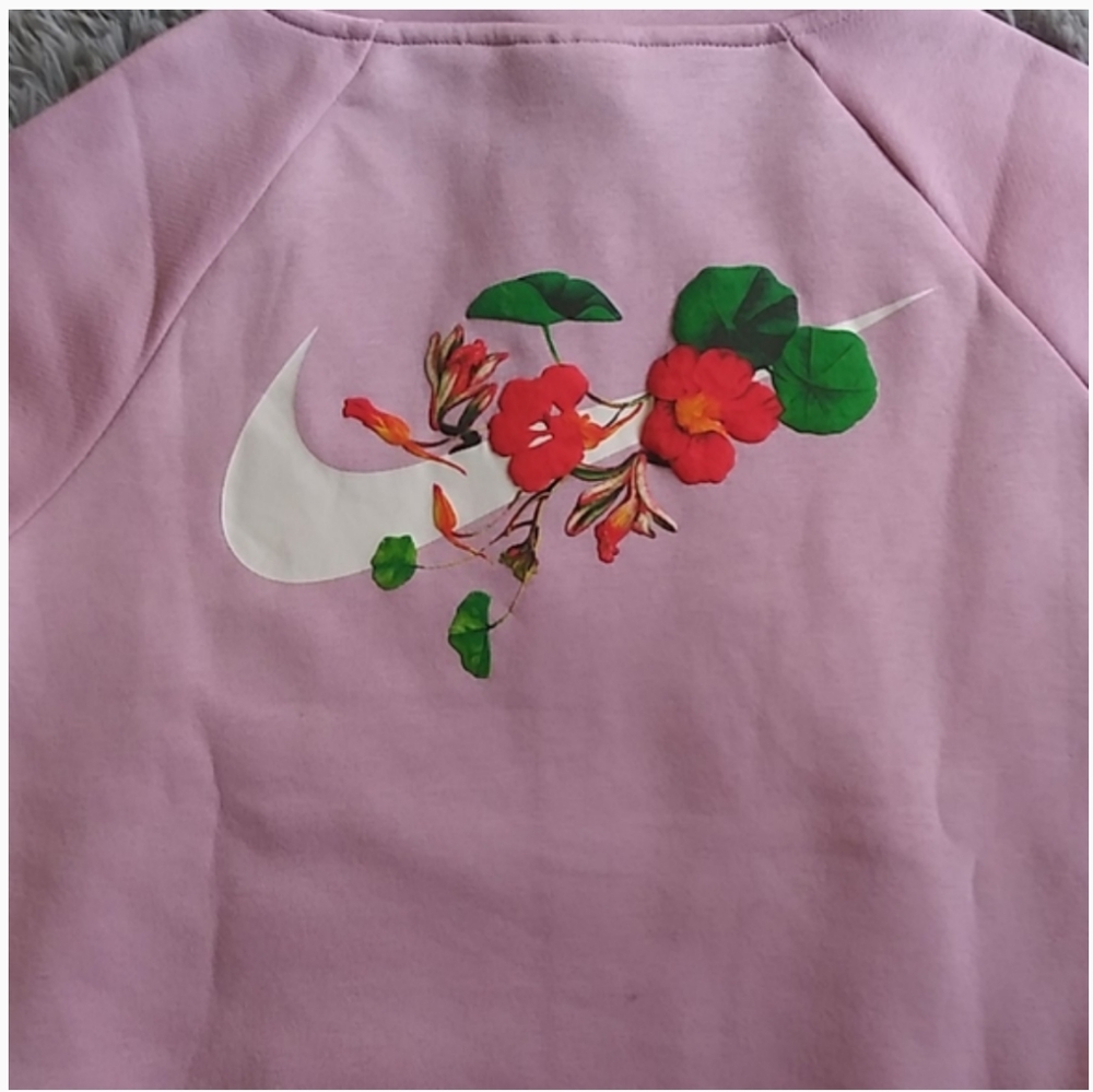 Nike Hyper Femme Half Zip Sweatshirt NEW